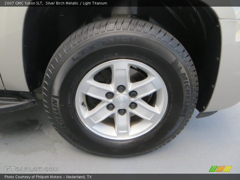 Silver Birch Metallic / Light Titanium 2007 GMC Yukon SLT