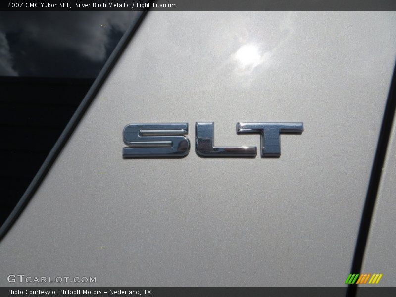 Silver Birch Metallic / Light Titanium 2007 GMC Yukon SLT