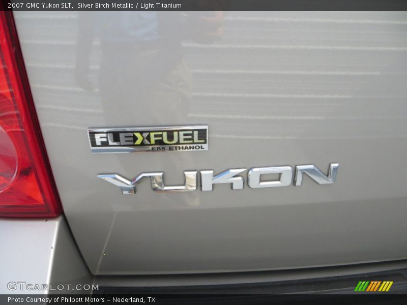 Silver Birch Metallic / Light Titanium 2007 GMC Yukon SLT