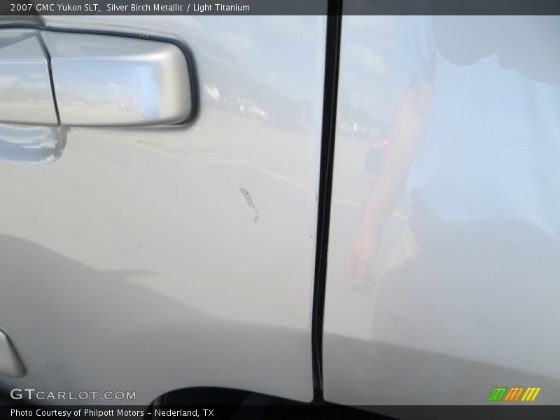Silver Birch Metallic / Light Titanium 2007 GMC Yukon SLT