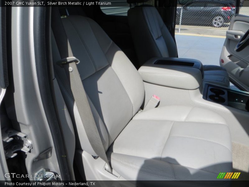 Silver Birch Metallic / Light Titanium 2007 GMC Yukon SLT