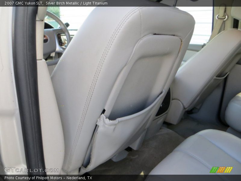 Silver Birch Metallic / Light Titanium 2007 GMC Yukon SLT
