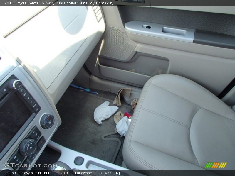Classic Silver Metallic / Light Gray 2011 Toyota Venza V6 AWD