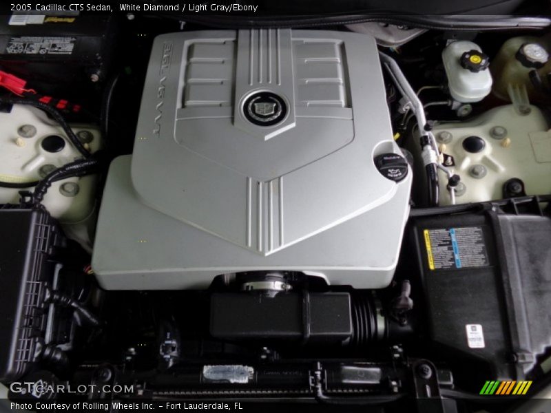 White Diamond / Light Gray/Ebony 2005 Cadillac CTS Sedan