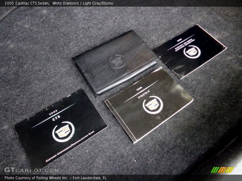 White Diamond / Light Gray/Ebony 2005 Cadillac CTS Sedan