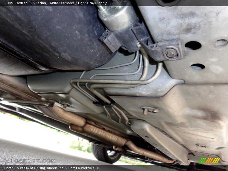 White Diamond / Light Gray/Ebony 2005 Cadillac CTS Sedan