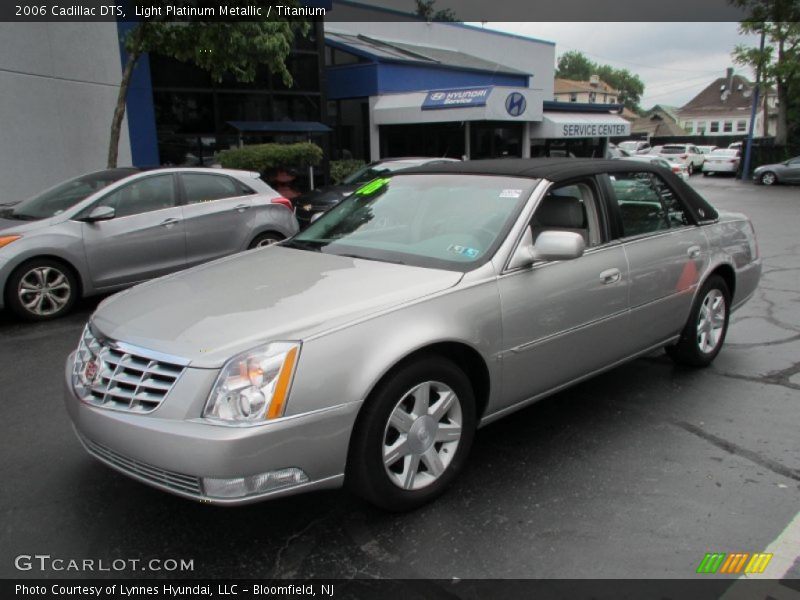 Light Platinum Metallic / Titanium 2006 Cadillac DTS