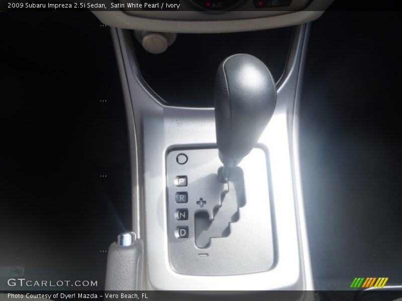Satin White Pearl / Ivory 2009 Subaru Impreza 2.5i Sedan