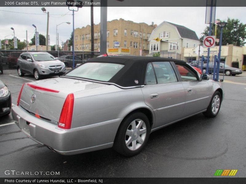 Light Platinum Metallic / Titanium 2006 Cadillac DTS
