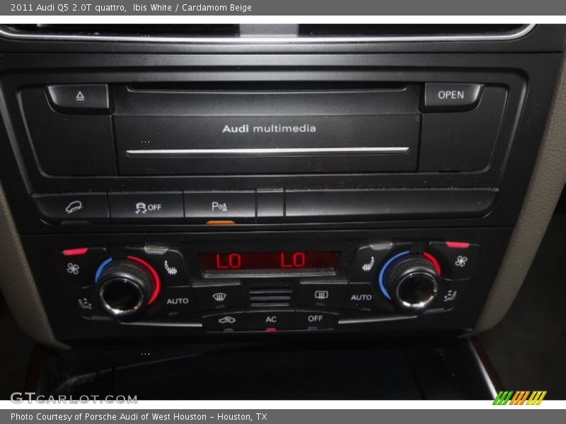 Controls of 2011 Q5 2.0T quattro
