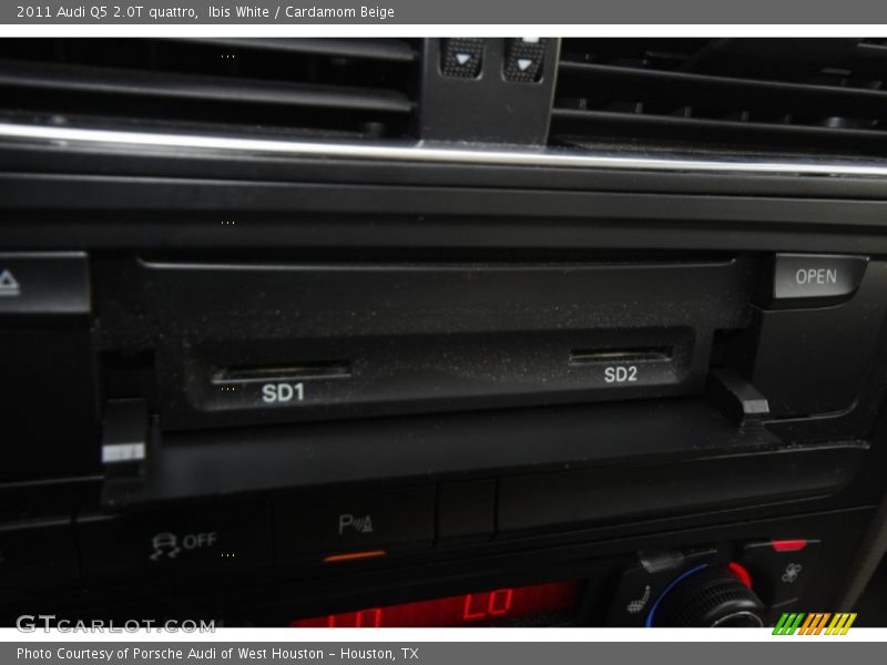Ibis White / Cardamom Beige 2011 Audi Q5 2.0T quattro