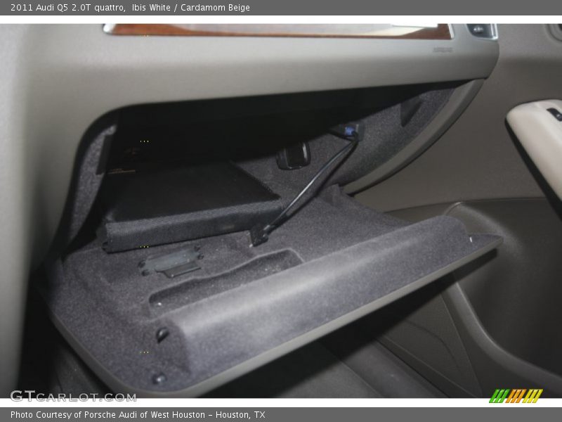Ibis White / Cardamom Beige 2011 Audi Q5 2.0T quattro