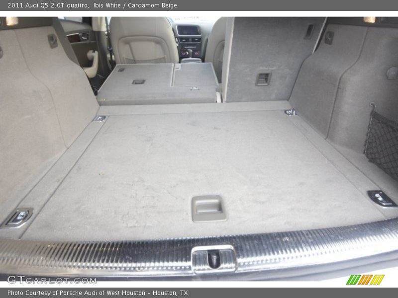 2011 Q5 2.0T quattro Trunk