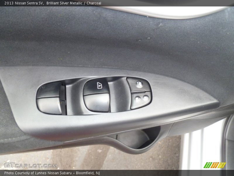 Brilliant Silver Metallic / Charcoal 2013 Nissan Sentra SV