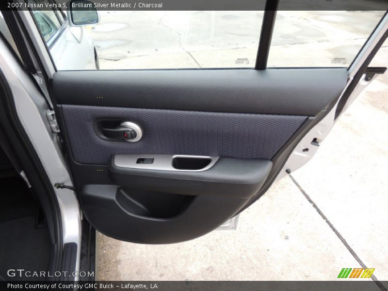 Brilliant Silver Metallic / Charcoal 2007 Nissan Versa S
