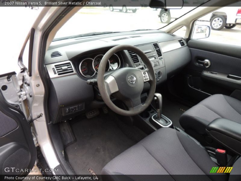 Brilliant Silver Metallic / Charcoal 2007 Nissan Versa S