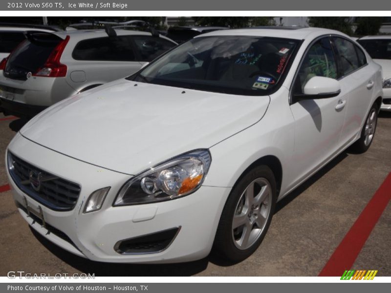Ice White / Soft Beige 2012 Volvo S60 T5