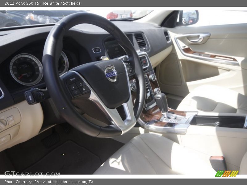 Ice White / Soft Beige 2012 Volvo S60 T5