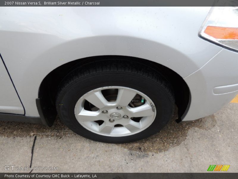 Brilliant Silver Metallic / Charcoal 2007 Nissan Versa S