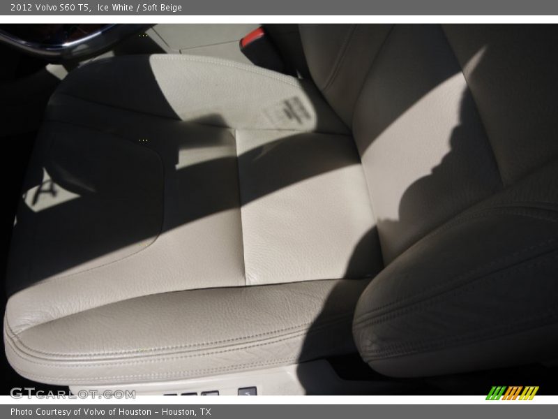 Ice White / Soft Beige 2012 Volvo S60 T5