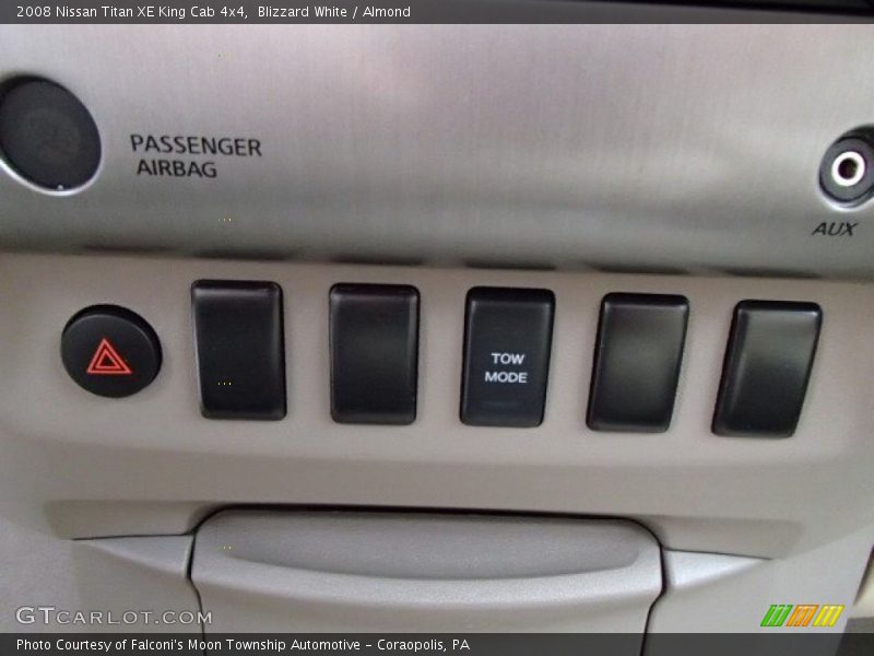 Blizzard White / Almond 2008 Nissan Titan XE King Cab 4x4