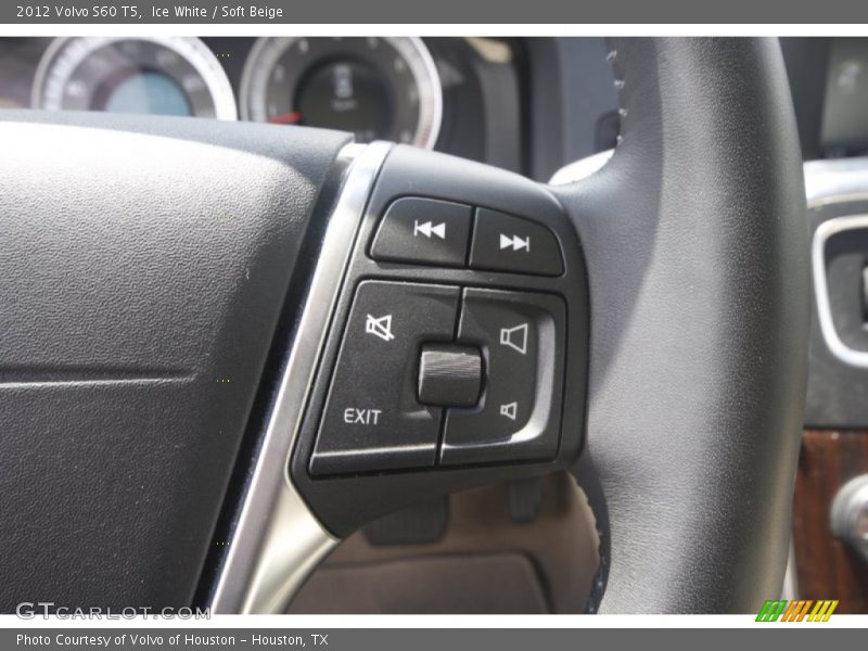 Ice White / Soft Beige 2012 Volvo S60 T5