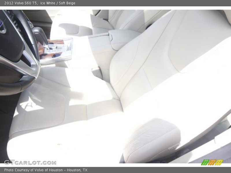 Ice White / Soft Beige 2012 Volvo S60 T5