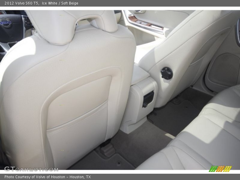 Ice White / Soft Beige 2012 Volvo S60 T5