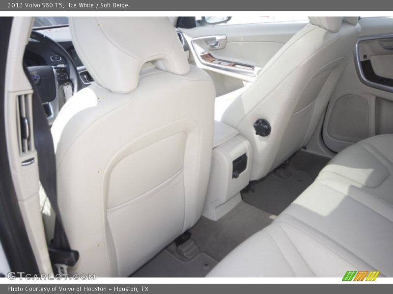 Ice White / Soft Beige 2012 Volvo S60 T5