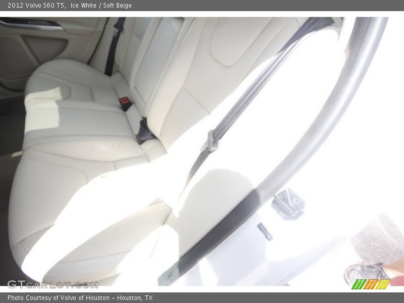 Ice White / Soft Beige 2012 Volvo S60 T5