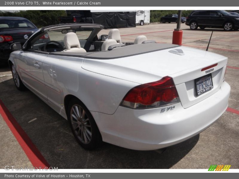 White Pearlescent / Calcite Cream 2008 Volvo C70 T5