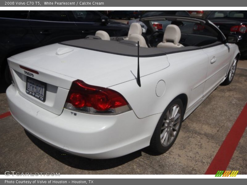 White Pearlescent / Calcite Cream 2008 Volvo C70 T5