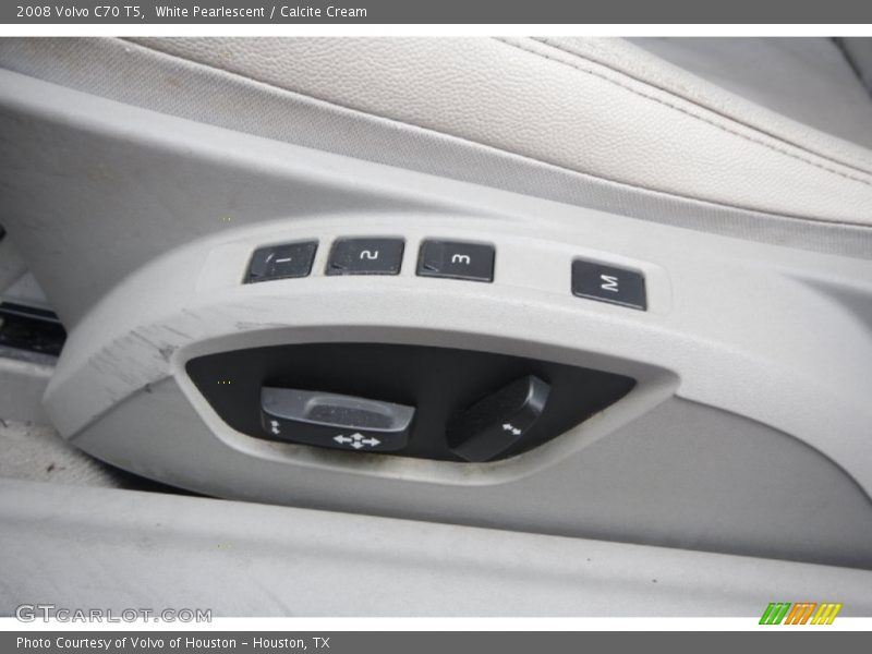 White Pearlescent / Calcite Cream 2008 Volvo C70 T5