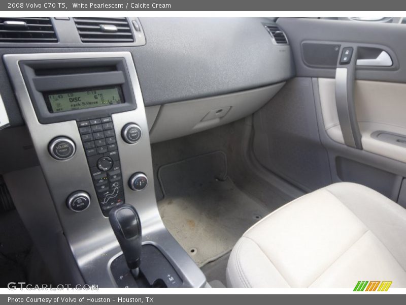 White Pearlescent / Calcite Cream 2008 Volvo C70 T5