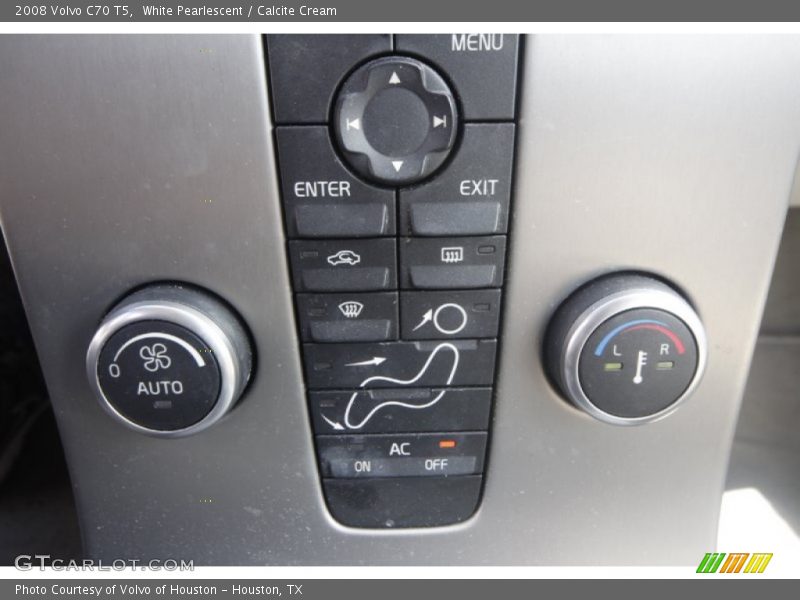 White Pearlescent / Calcite Cream 2008 Volvo C70 T5