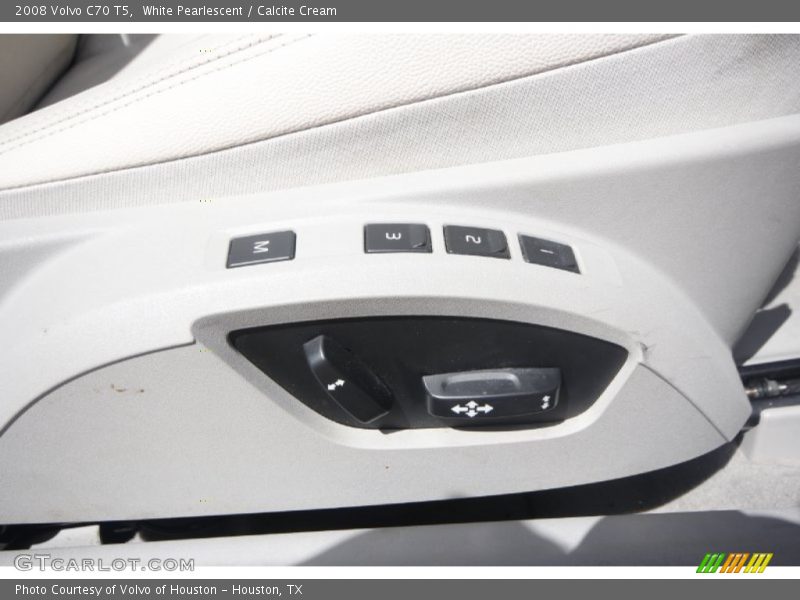 White Pearlescent / Calcite Cream 2008 Volvo C70 T5