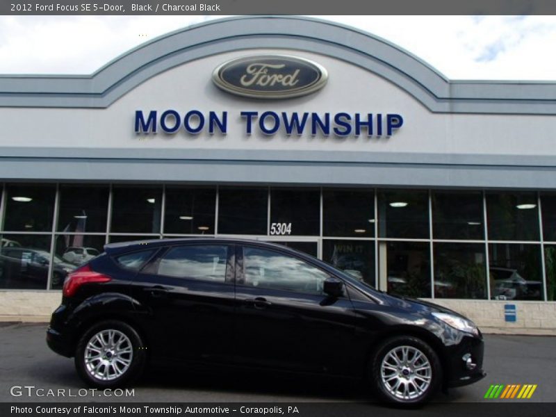 Black / Charcoal Black 2012 Ford Focus SE 5-Door