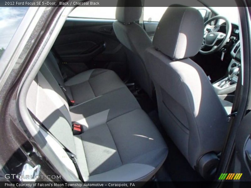 Black / Charcoal Black 2012 Ford Focus SE 5-Door