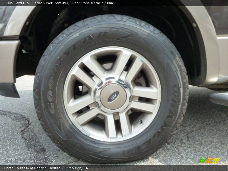 Dark Stone Metallic / Black 2005 Ford F150 Lariat SuperCrew 4x4