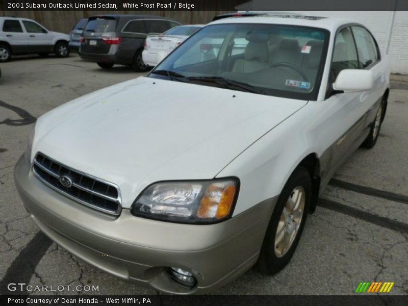 Front 3/4 View of 2001 Outback Limited Sedan