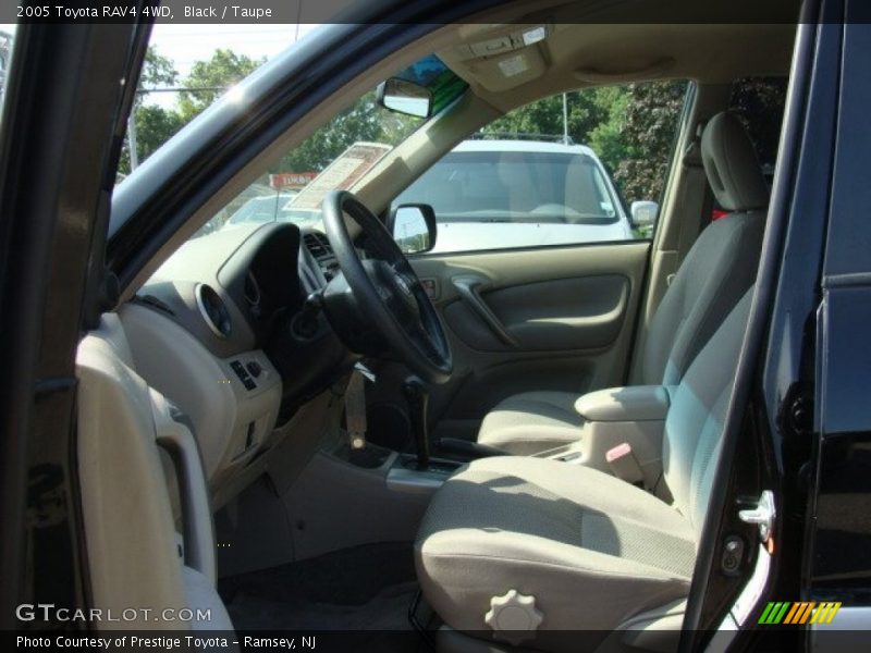 Black / Taupe 2005 Toyota RAV4 4WD