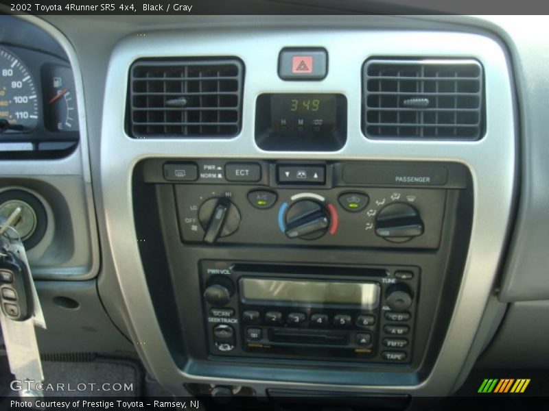 Black / Gray 2002 Toyota 4Runner SR5 4x4
