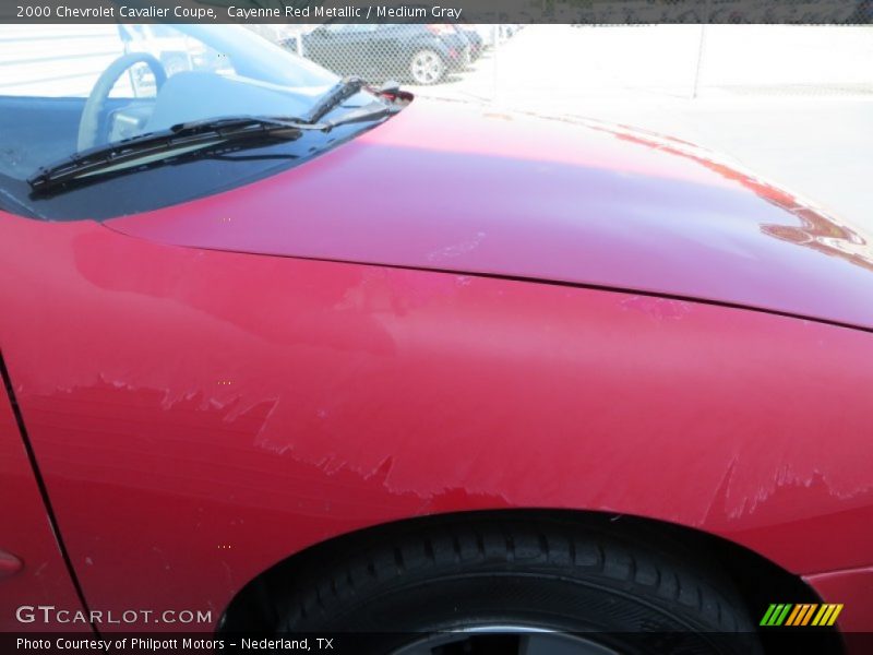 Cayenne Red Metallic / Medium Gray 2000 Chevrolet Cavalier Coupe