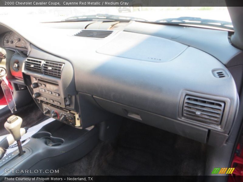 Cayenne Red Metallic / Medium Gray 2000 Chevrolet Cavalier Coupe