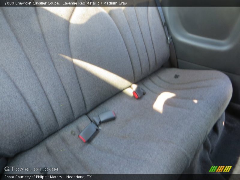 Cayenne Red Metallic / Medium Gray 2000 Chevrolet Cavalier Coupe