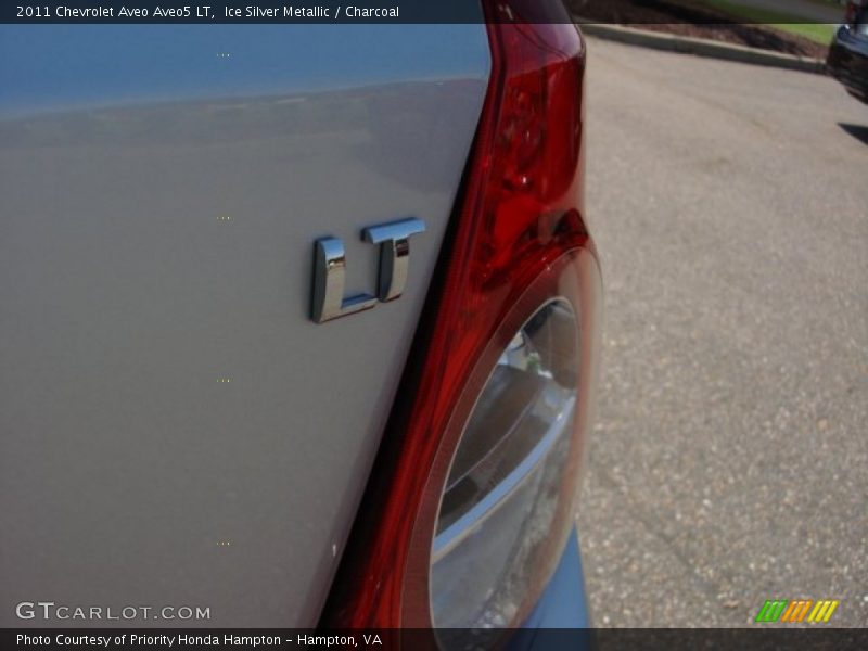Ice Silver Metallic / Charcoal 2011 Chevrolet Aveo Aveo5 LT