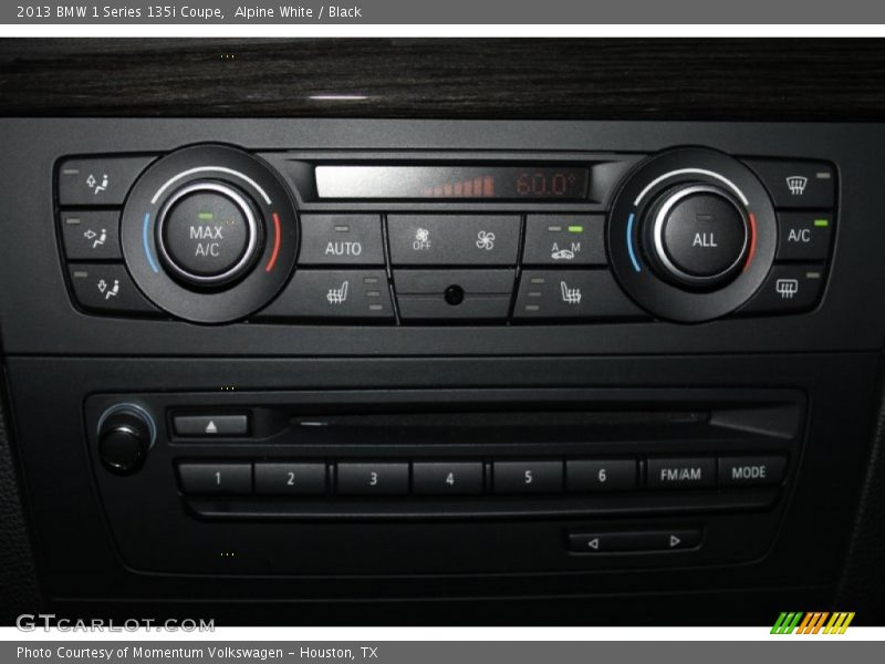 Controls of 2013 1 Series 135i Coupe