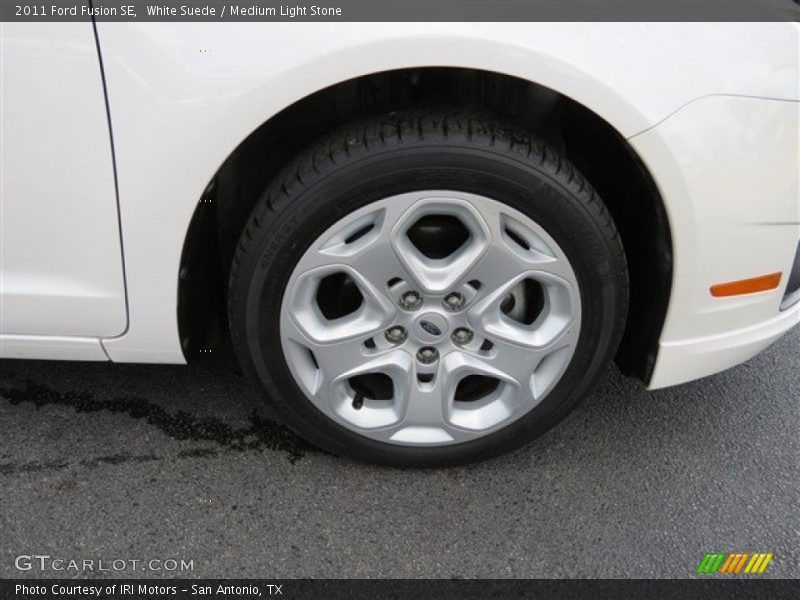 White Suede / Medium Light Stone 2011 Ford Fusion SE