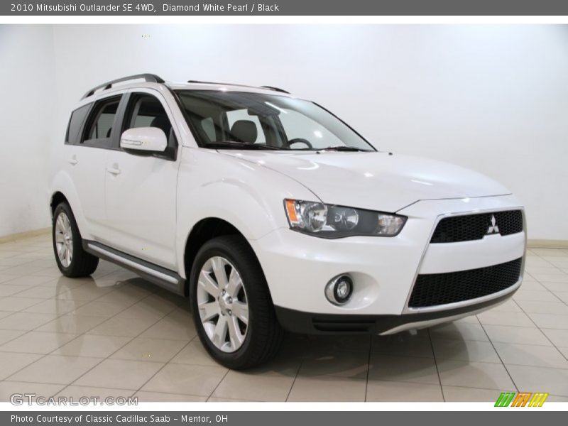 Diamond White Pearl / Black 2010 Mitsubishi Outlander SE 4WD