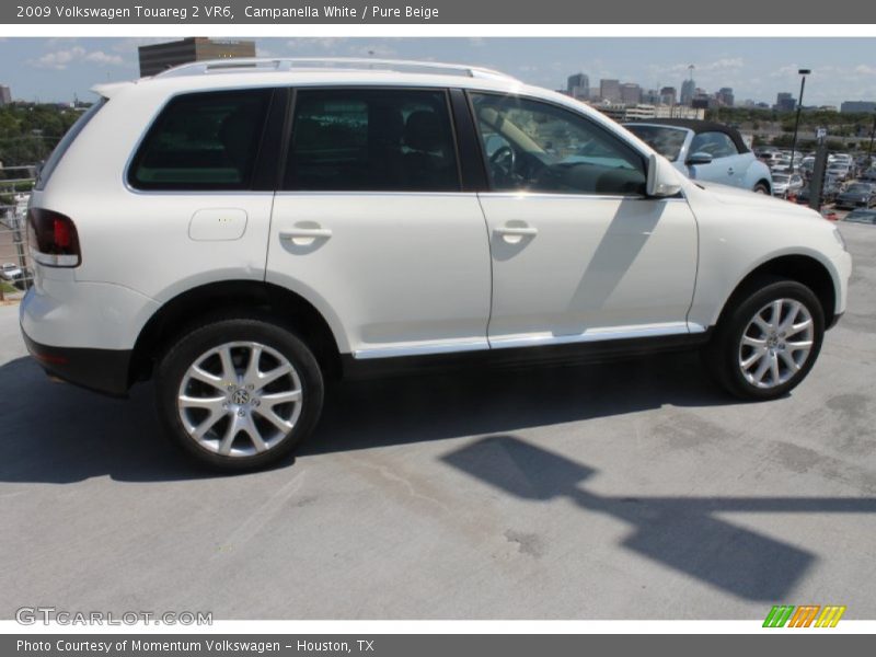 Campanella White / Pure Beige 2009 Volkswagen Touareg 2 VR6
